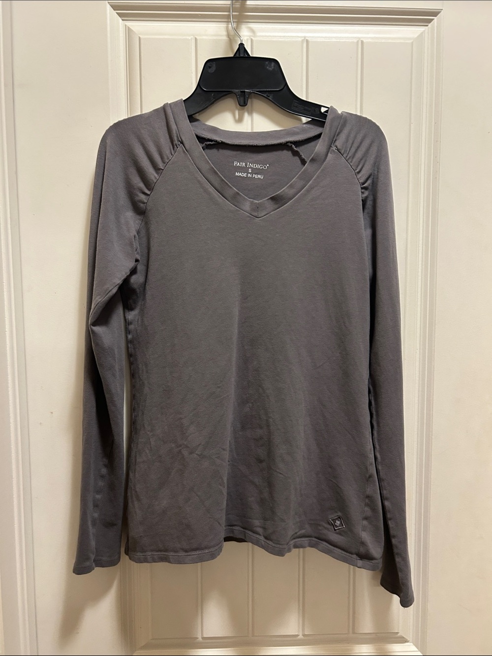 Fair Indigo Gray S organic cotton Long-Sleeve V-Neck Tee